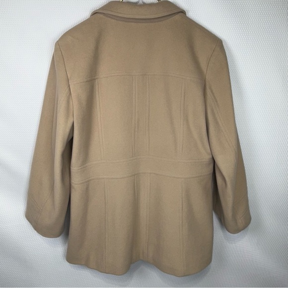 B. Moss Vintage Tan Wool Blend Women's Coat Size Large Button Front Collared - Picture 2 of 13